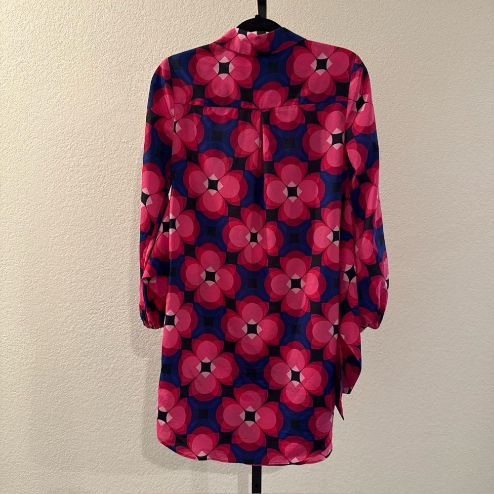 Trina Turk Floral Front Tite Shirtdress (Approx. M/L) - Picture 3 of 12